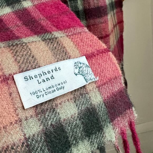 SOLD lambswool soft plaid winter next scarf Shepherds Land Pink Red Fringe - Picture 5 of 6